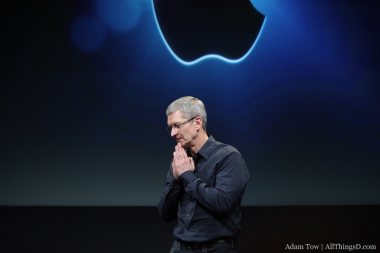 Tim_Cook_hands