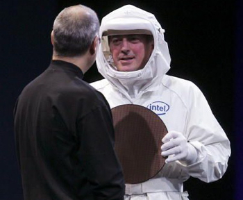 otellinin_clean_suit.jpg