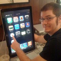 giant_iphone