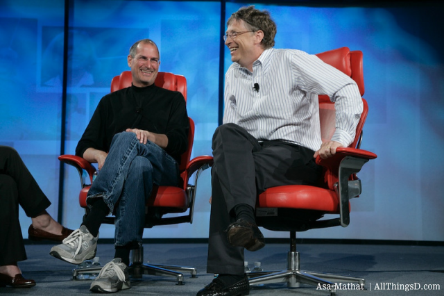 steve jobs and bill gates shaking hands